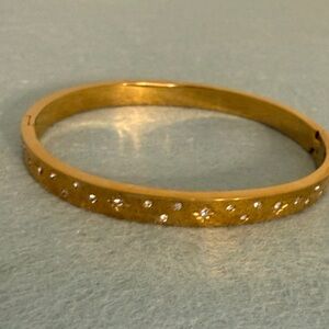 Elegant Gold & Rhinestone Stainless Steel classic Bracelet Occasions Jewelry